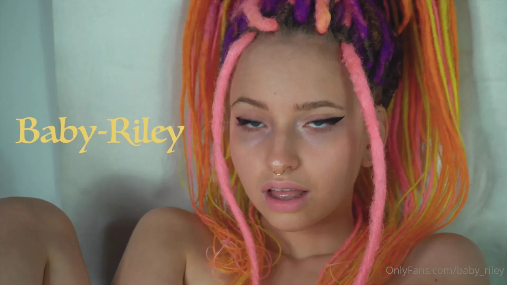 Baby Riley hot play with sex toy video clip got leaked