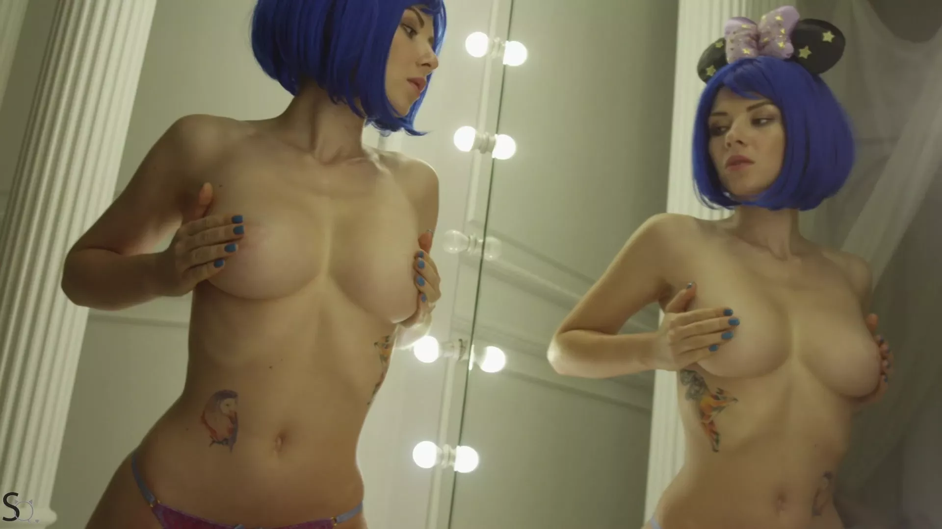 leaked video of nasty onlyfans model rubbing her soft boobs while smirking at the camera