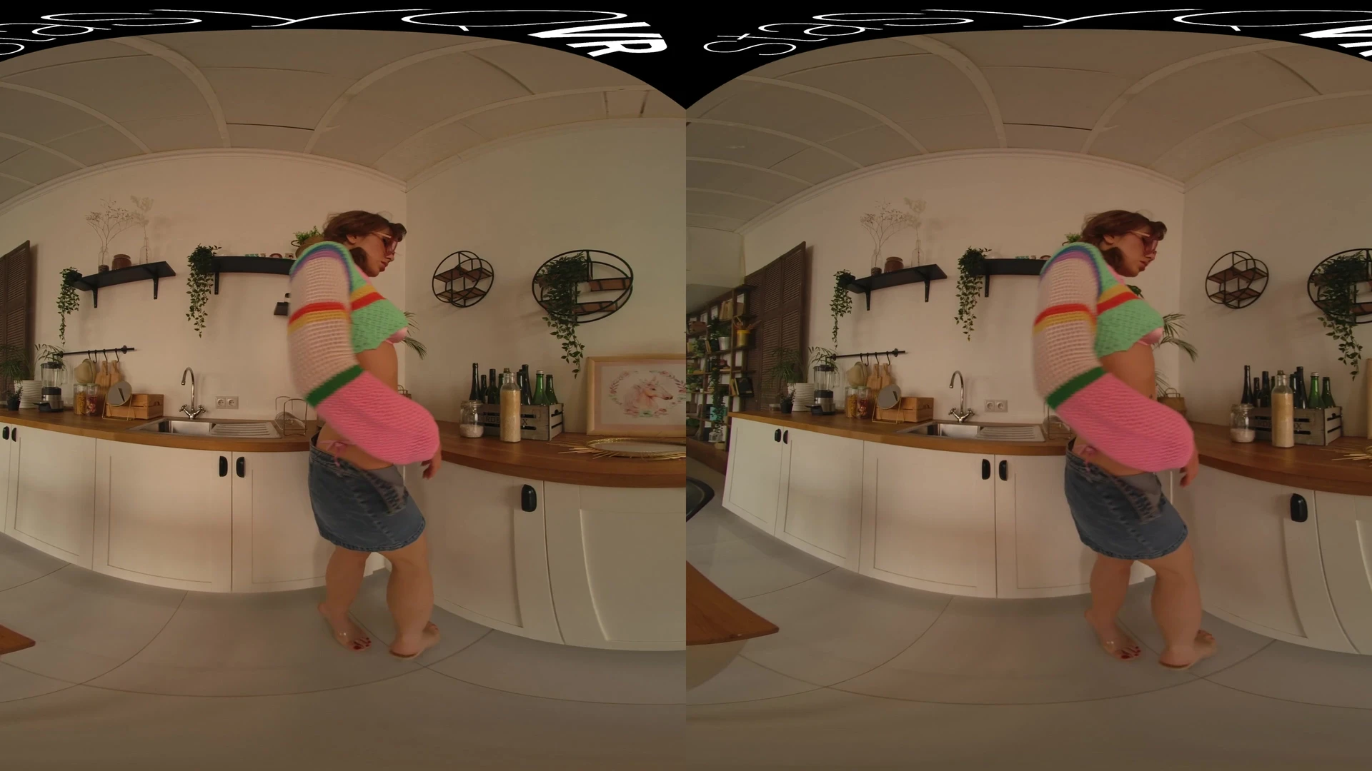 Inga Lis moans slowly as she rubs her body