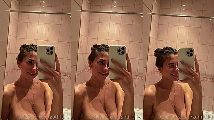 naked bad bitch Cristy Ren rubs her big boobs in this video