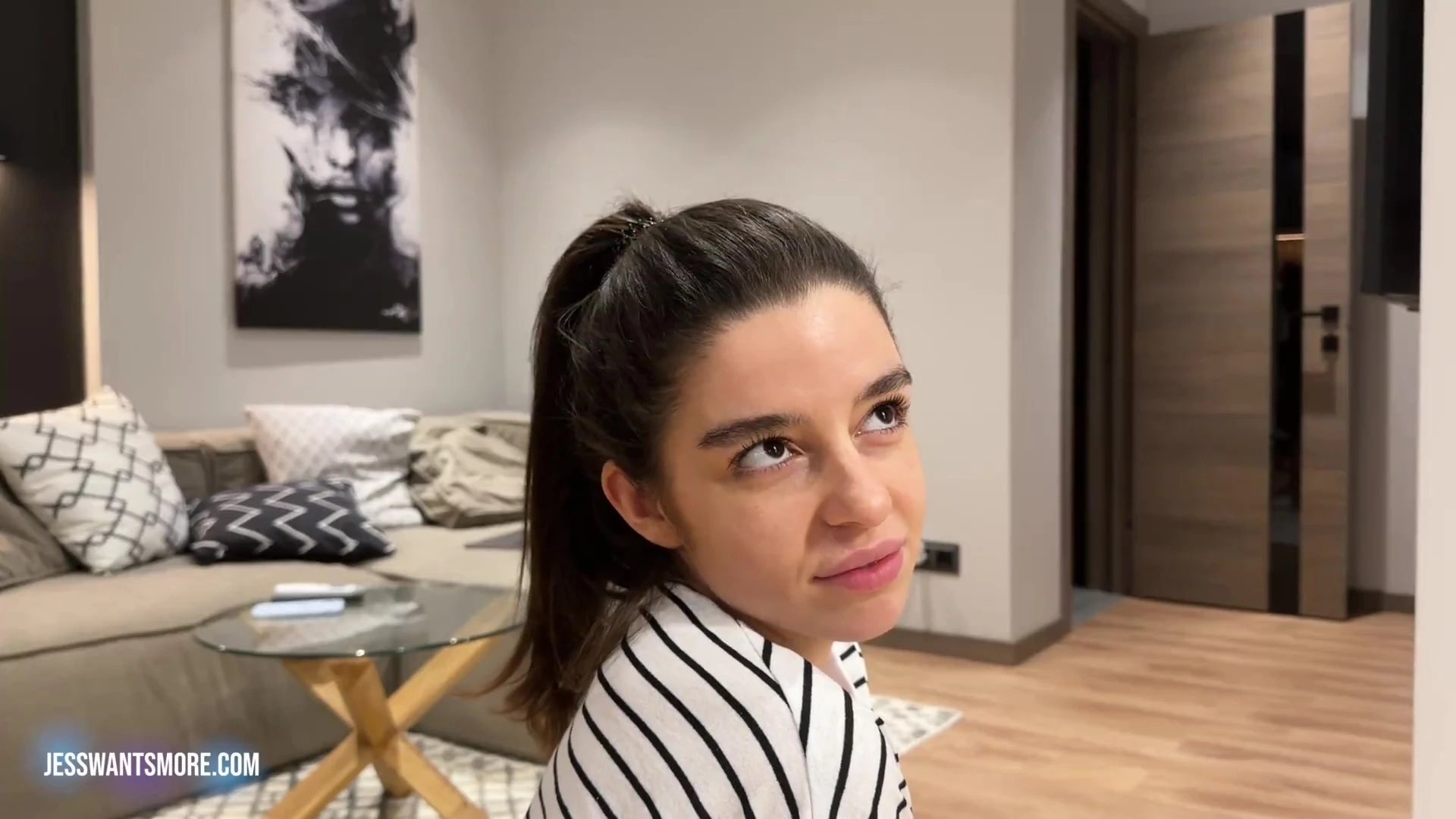 Sonya Jess got down on her knees to give a blowjob