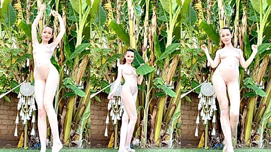 sexy slut Emily Bloom is having a great time teasing her subscribers with her naked body outdoor