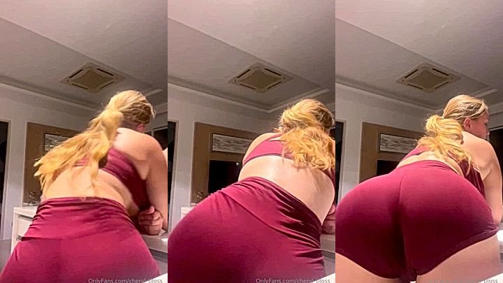 naughty hot model Cheryl Blossom make that big booty jiggle hard in this teasing video, leaked onlyfans video