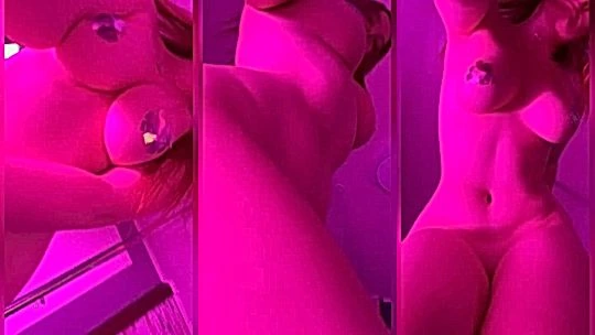 dirty naughy wild sexy american bad bitch Vladislava Shelygina shake her big sexy fat ass on video