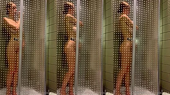 sexy girl Yourina seducing and moaning soft in bathroom onlyfans leak video
