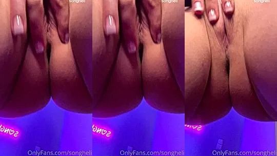 sexy slut Songheli moaning while fingering pussy softly onlyfans leak video